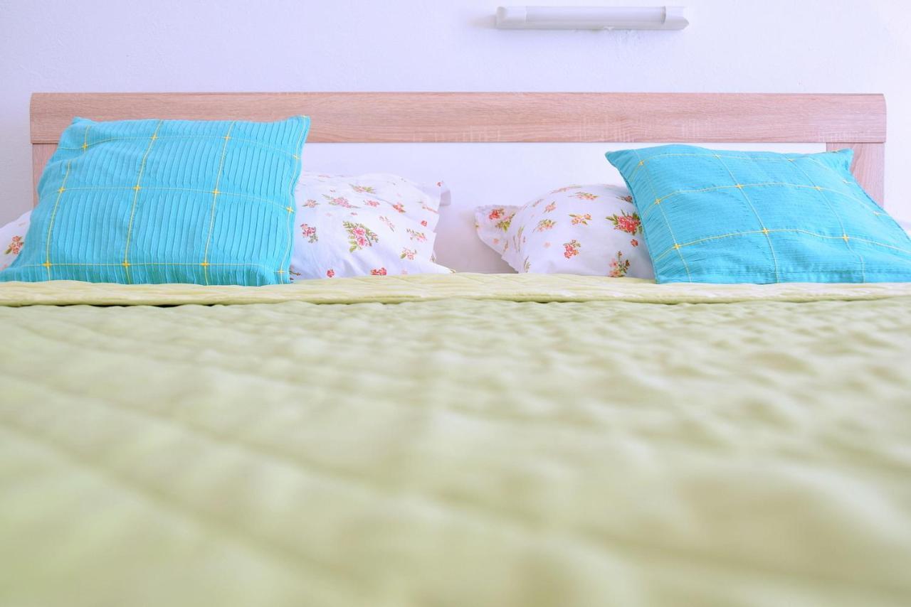 Rooms Vilma Close To Rab City Palit Εξωτερικό φωτογραφία